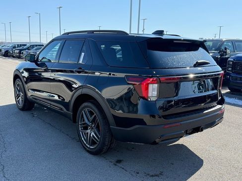 New 2026 Ford Explorer ST-Line w/ ST-Line Street Pack AWD/4WD image 37