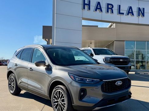 New 2026 Ford Escape SE w/ PHEV Premium Package image 1