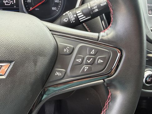 Used 2023 Chevrolet Equinox RS w/ LPO, Floor Liner Package FWD image 21