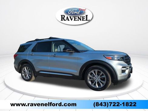 Used 2022 Ford Explorer XLT w/ Equipment Group 202A RWD image 1