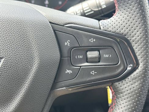 Certified 2024 Chevrolet Trax RS w/ Driver Confidence Package FWD image 22