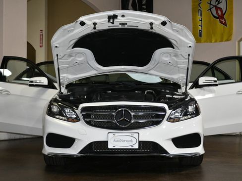 Used 2014 Mercedes-Benz E 350 4MATIC Sedan image 87