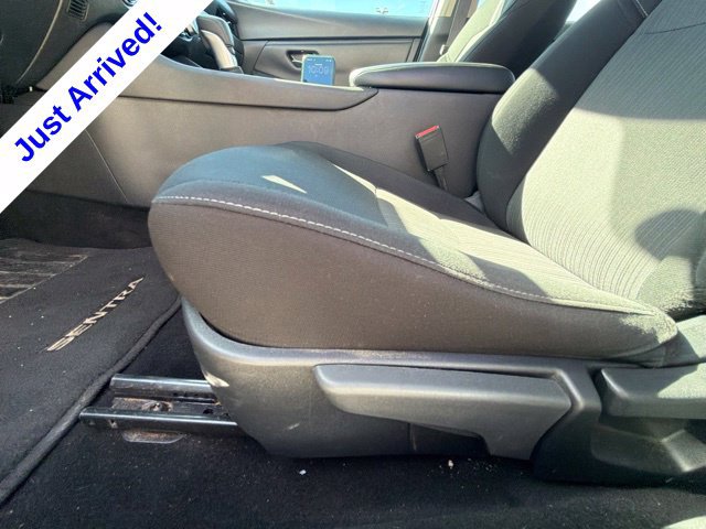 Used 2024 Nissan Sentra SV FWD image 36