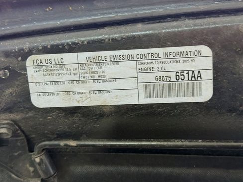 Used 2025 Jeep Wrangler Unlimited Sahara AWD/4WD image 17