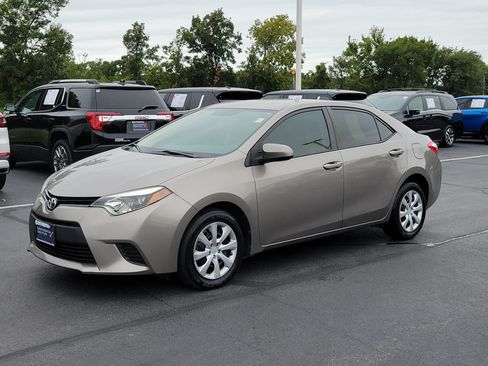 Used 2014 Toyota Corolla LE FWD image 3