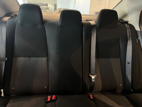 Used 2025 Nissan Sentra SV image 38