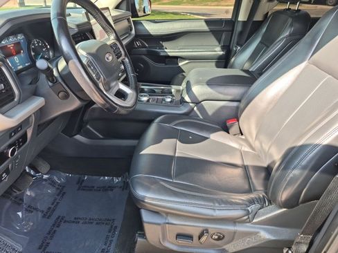 Used 2023 Ford Expedition XLT AWD/4WD image 17