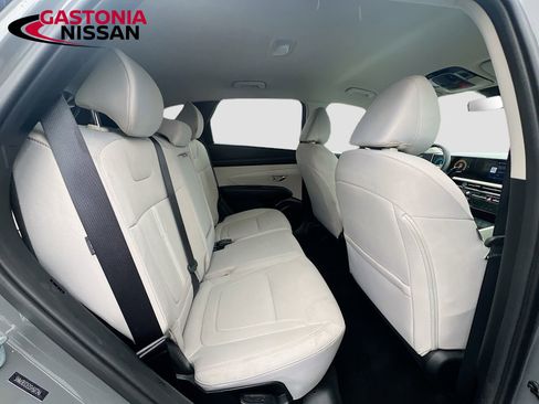 Used 2025 Hyundai Tucson SEL image 36