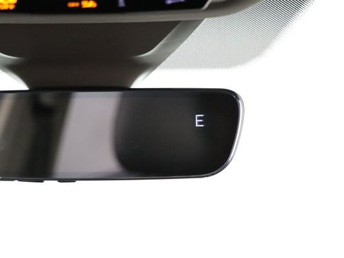 Used 2025 Volkswagen Atlas Peak Edition SE image 35