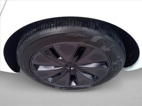 Used 2025 Tesla Model 3 Long Range AWD/4WD image 12