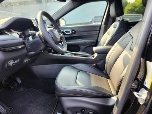 New 2026 Jeep Compass Limited AWD/4WD image 18