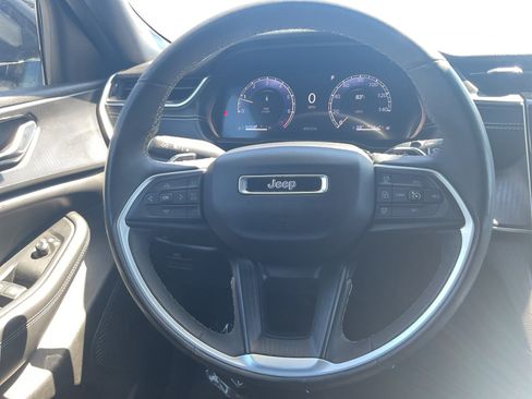 Used 2024 Jeep Grand Cherokee L Laredo AWD/4WD image 12