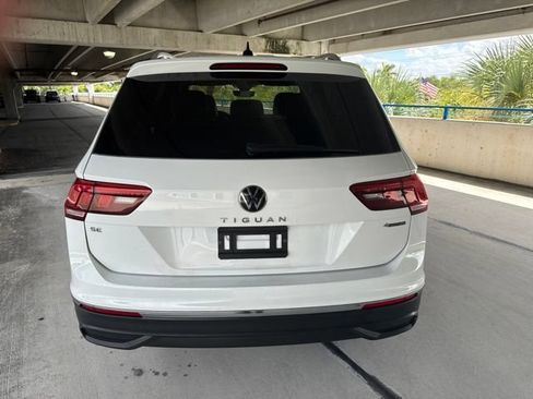 Used 2022 Volkswagen Tiguan SE AWD/4WD image 19