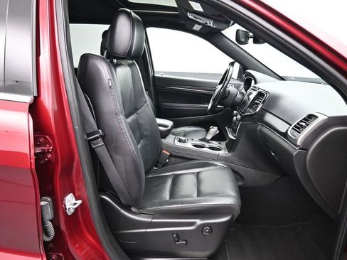 Used 2021 Jeep Grand Cherokee Limited image 45