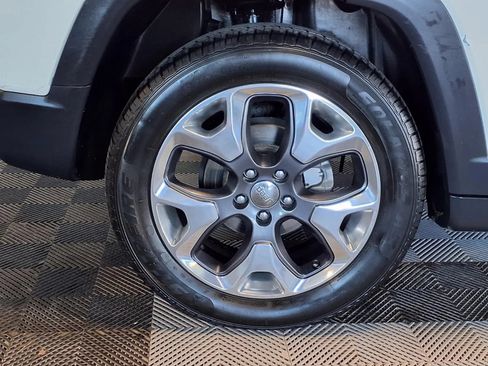 Used 2020 Jeep Compass Limited FWD image 8