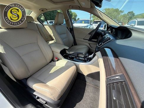 Used 2016 Honda Accord EX-L image 16