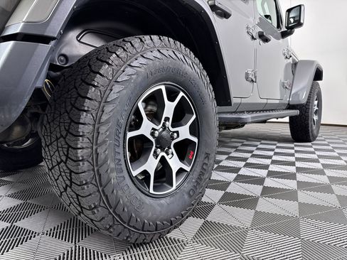 Used 2021 Jeep Wrangler Unlimited Rubicon image 24