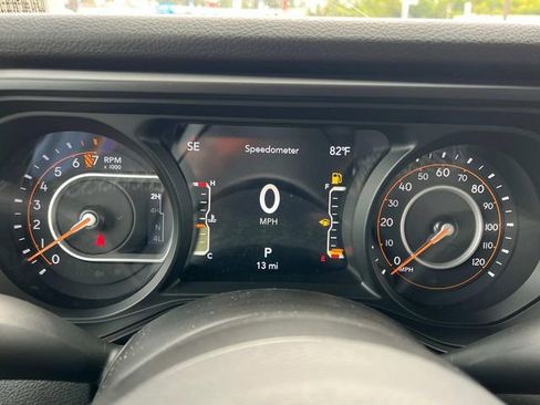 New 2025 Jeep Gladiator Sport image 21