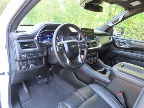 Used 2023 Chevrolet Tahoe RST image 25