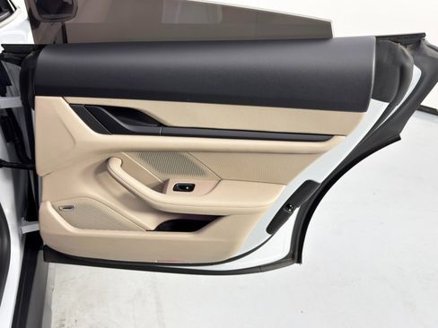 Used 2024 Porsche Taycan 4 Cross Turismo image 45