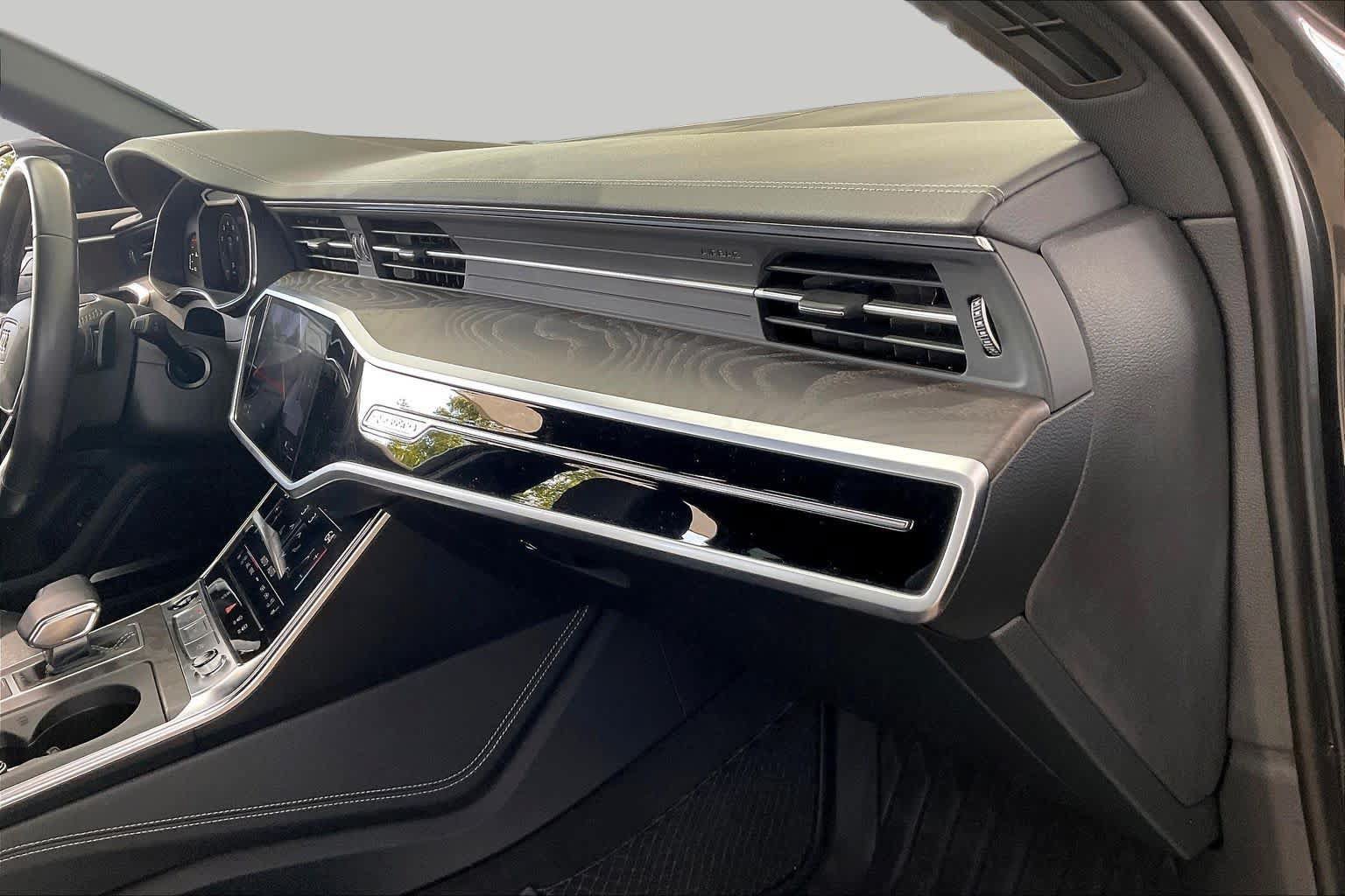 Used 2023 Audi A6 3.0T allroad Prestige w/ Prestige Package AWD/4WD image 19