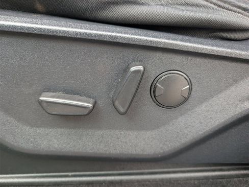 Used 2022 Ford F150 XLT w/ Equipment Group 302A High image 15