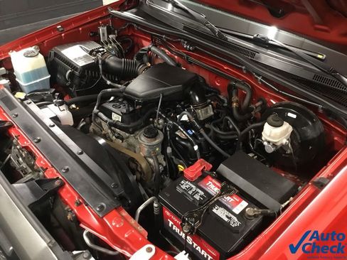 Used 2014 Toyota Tacoma 2WD Regular Cab image 40