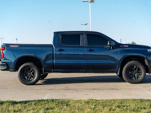 Used 2021 Chevrolet Silverado 1500 LT Trail Boss w/ Bed Protection Package image 8