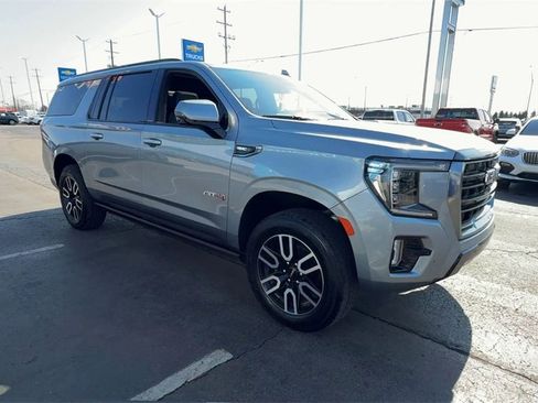 Used 2023 GMC Yukon XL AT4 w/ AT4 Premium Plus Package image 2