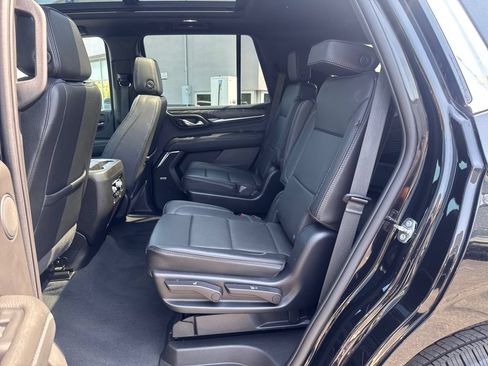 Used 2023 GMC Yukon Denali w/ LPO, Floor Liner Package AWD/4WD image 11