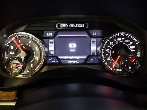 Used 2019 RAM 2500 Limited image 27