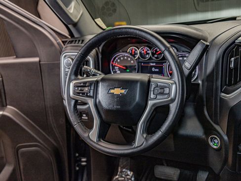 Used 2020 Chevrolet Silverado 1500 LT w/ Texas Edition image 12