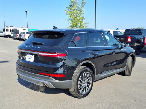 Used 2022 Lincoln Corsair Standard w/ Equipment Group 101A image 3