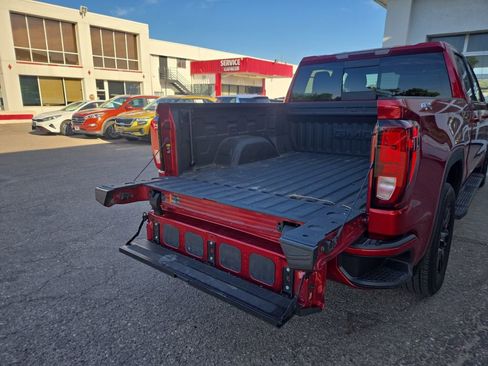 Used 2021 GMC Sierra 1500 Elevation w/ Preferred Package AWD/4WD image 22
