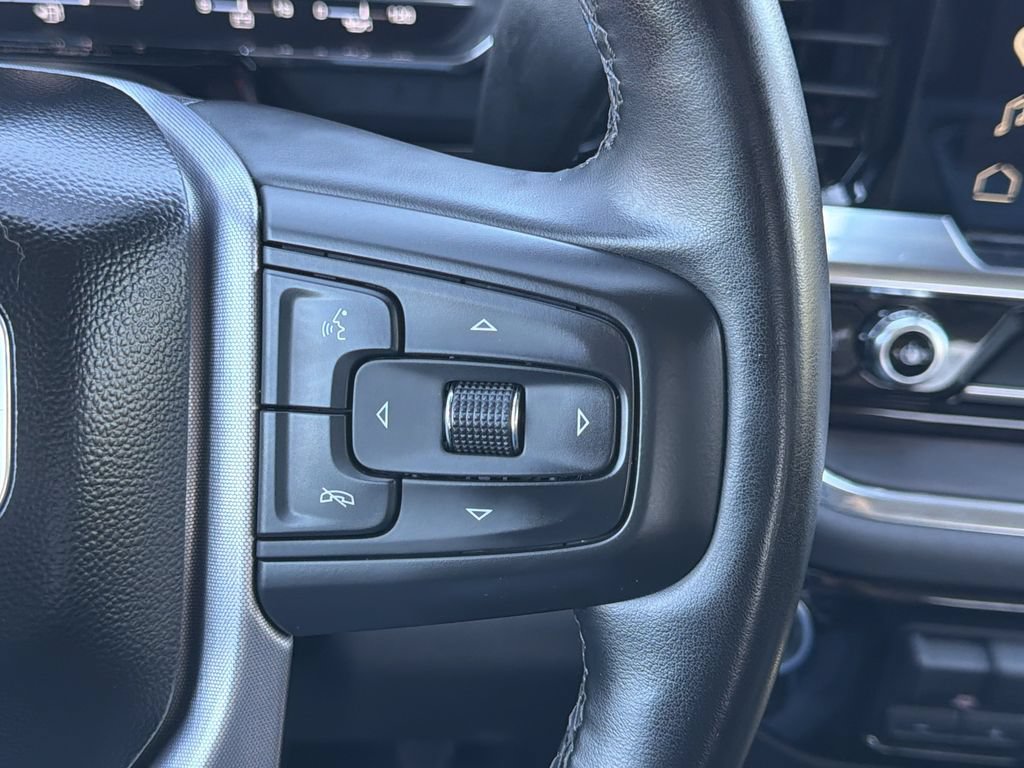 Used 2025 GMC Sierra 1500 SLT RWD image 9