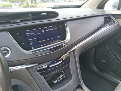 Used 2021 Cadillac XT5 Premium Luxury AWD/4WD image 16
