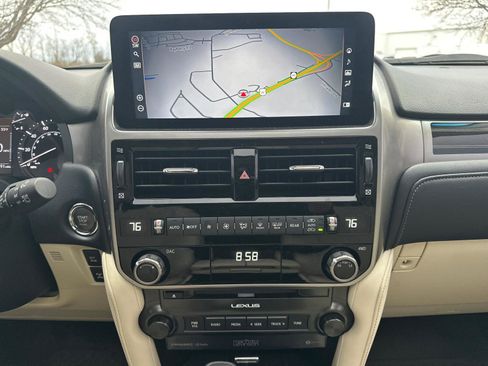 Used 2023 Lexus GX 460 Premium image 9