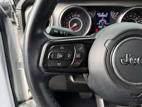 Used 2018 Jeep Wrangler Unlimited Sport S AWD/4WD image 28