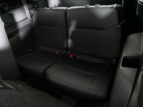 Used 2022 Mitsubishi Outlander SE image 33