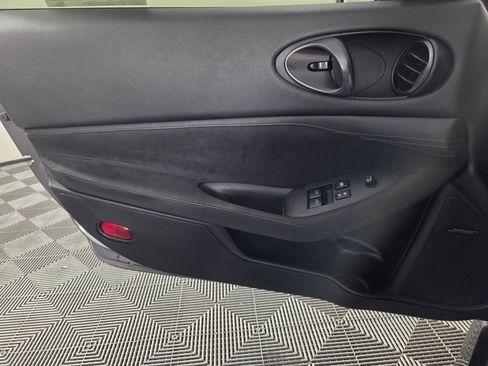Used 2024 Nissan Z Performance w/ Floor Mat Package RWD image 18