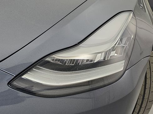 Used 2020 Tesla Model 3 Performance image 30