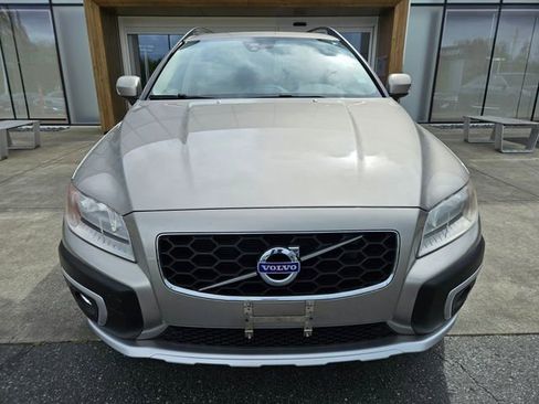 Used 2014 Volvo XC70 3.2 w/ Climate Package AWD/4WD image 2