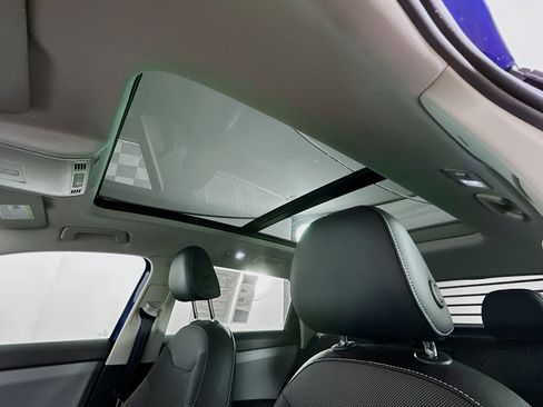 Used 2022 Volkswagen Taos SE image 25