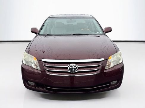 Used 2005 Toyota Avalon Limited image 2