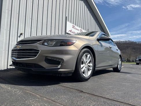 Used 2017 Chevrolet Malibu LT w/ Leather Package image 16