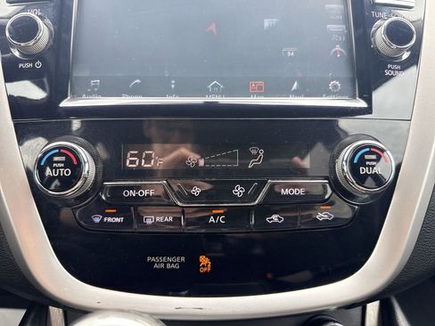 Used 2016 Nissan Murano SV AWD/4WD image 19