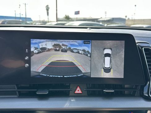 Used 2023 Kia Sportage SX image 25