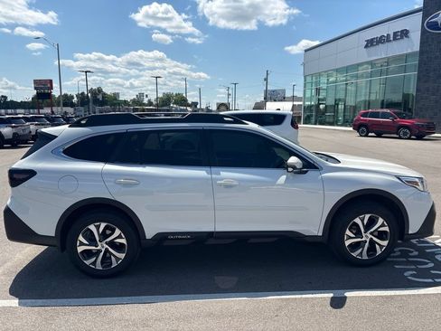 Used 2022 Subaru Outback Limited AWD/4WD image 3