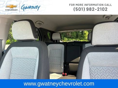 Used 2024 Chevrolet Equinox LS w/ LS Convenience Package FWD image 25