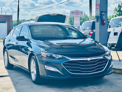 Used 2020 Chevrolet Malibu LS FWD image 1